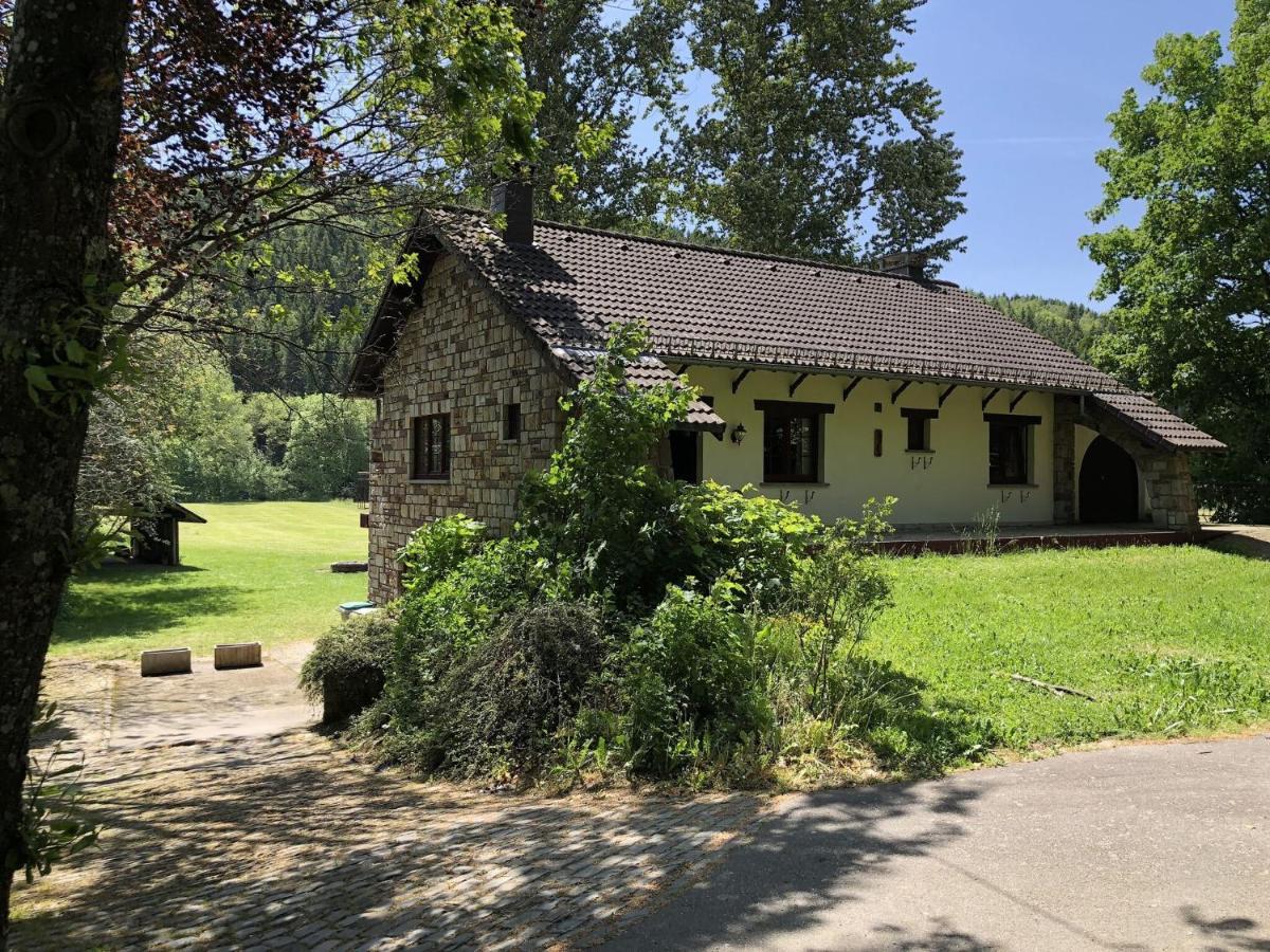 Ardennes Villa With Riverside Garden And Views Atzerath Buitenkant foto